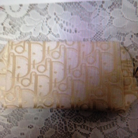 Christian Dior, Germany Oversized Sunglasses with Case - Picture 7 of 9